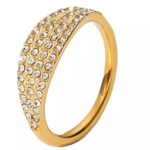 18K Gold Plated Cubic Zirconia Stones Ring Ladies Women New Stylish Ring sz 7
